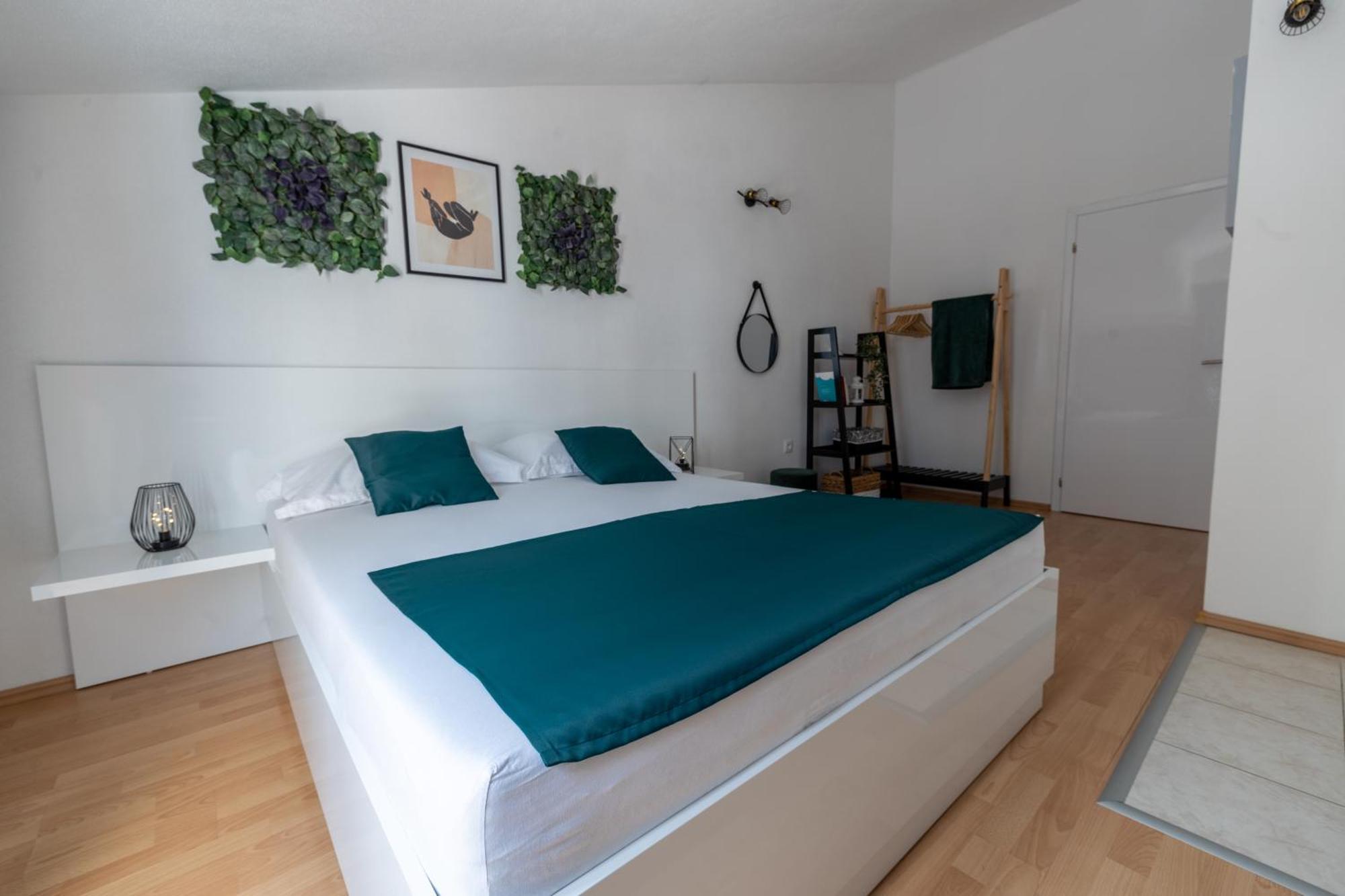 מאקרסקה Apartments Rasic מראה חיצוני תמונה